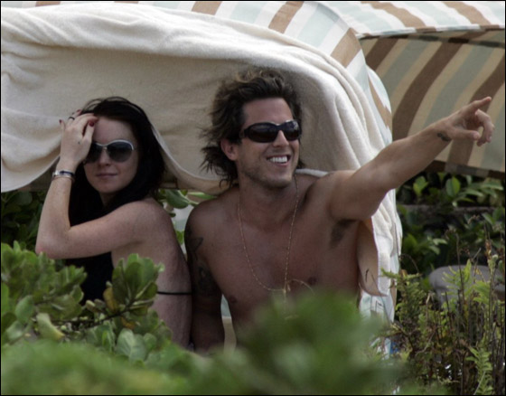 بالصور: ديمي مور في موعد غرامي مع هاري مورتون صورة رقم 7 بالصور: ديمي مور في موعد غرامي مع هاري مورتون صورة رقم 7