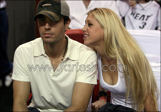 انريكي اغلاسياس يغني اغنية مثيرة جداً وجريئة! صورة رقم 3 انريكي اغلاسياس يغني اغنية مثيرة جداً وجريئة! صورة رقم 3