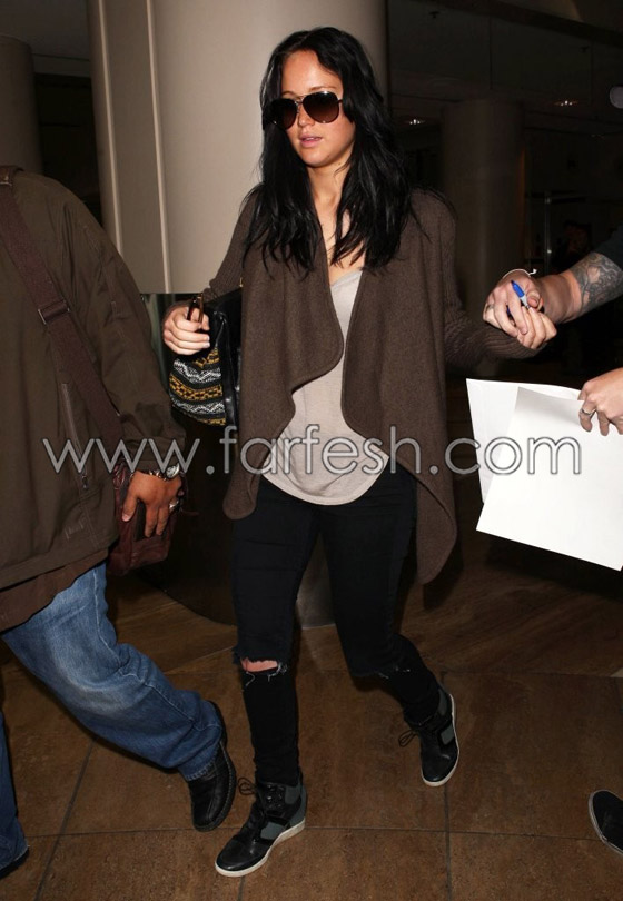 جنيفر لورانس في بكيني ازرق يبرز قوامها صورة رقم 11 جنيفر لورانس في بكيني ازرق يبرز قوامها صورة رقم 11