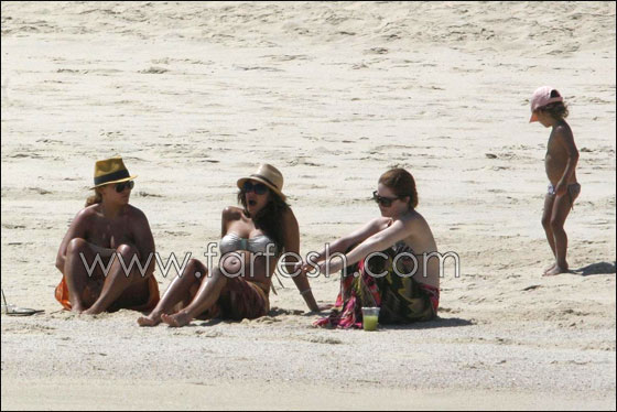 مع اقتراب ولادتها.. جيسيكا على شواطئ المكسيك بالبكيني صورة رقم 18 مع اقتراب ولادتها.. جيسيكا على شواطئ المكسيك بالبكيني صورة رقم 18