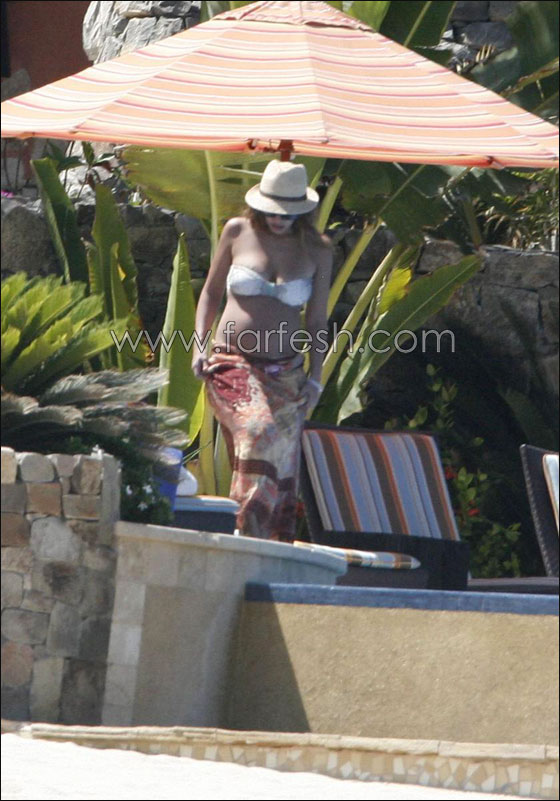 مع اقتراب ولادتها.. جيسيكا على شواطئ المكسيك بالبكيني صورة رقم 6 مع اقتراب ولادتها.. جيسيكا على شواطئ المكسيك بالبكيني صورة رقم 6