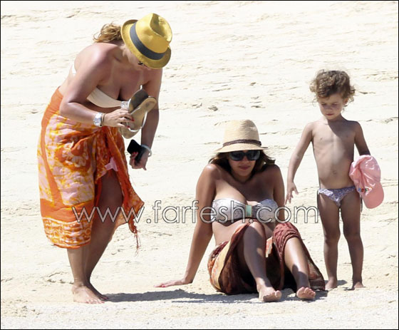 مع اقتراب ولادتها.. جيسيكا على شواطئ المكسيك بالبكيني صورة رقم 22 مع اقتراب ولادتها.. جيسيكا على شواطئ المكسيك بالبكيني صورة رقم 22