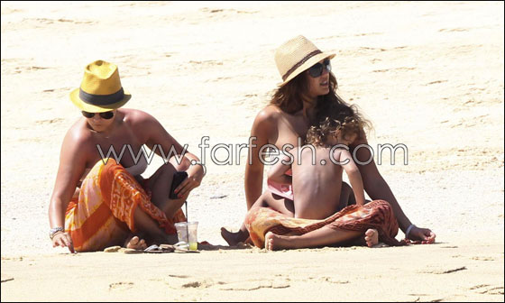 مع اقتراب ولادتها.. جيسيكا على شواطئ المكسيك بالبكيني صورة رقم 16 مع اقتراب ولادتها.. جيسيكا على شواطئ المكسيك بالبكيني صورة رقم 16