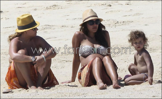 مع اقتراب ولادتها.. جيسيكا على شواطئ المكسيك بالبكيني صورة رقم 14 مع اقتراب ولادتها.. جيسيكا على شواطئ المكسيك بالبكيني صورة رقم 14