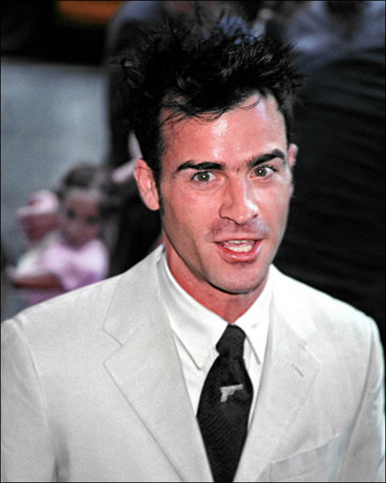 هل سرقت جنيفر انيستون هايدي بيفينس من زوجته؟!!  صورة رقم 11