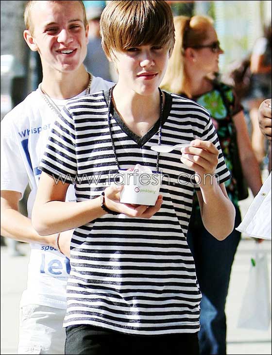 شاهدوا.. جستن بيبر لحظة هبوط طائرته الخاصة! صورة رقم 18 شاهدوا.. جستن بيبر لحظة هبوط طائرته الخاصة! صورة رقم 18