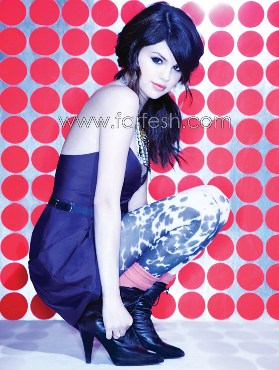 جاستن بيبر وسيلينا غوميز يتبادلون القبل الحارة صورة رقم 11 جاستن بيبر وسيلينا غوميز يتبادلون القبل الحارة صورة رقم 11