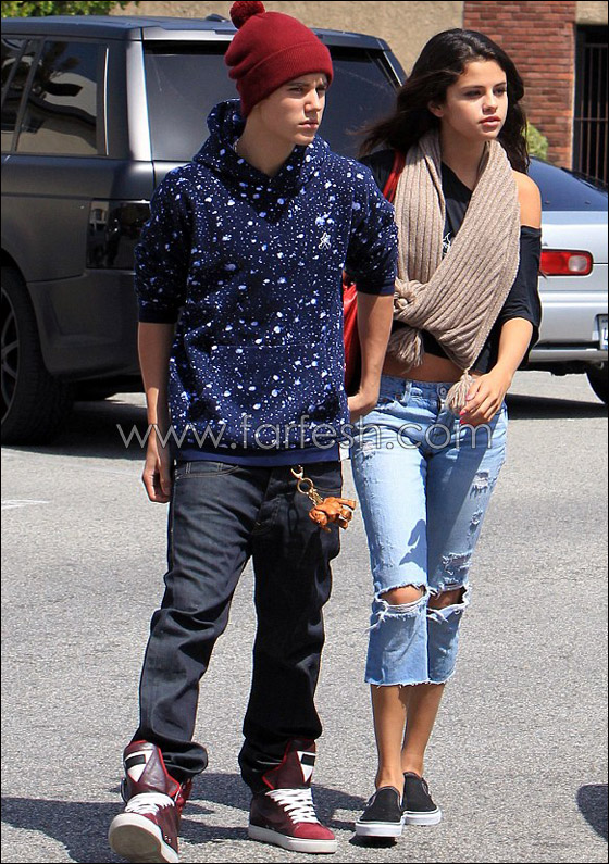 جاستن يكاد ان يتعرض لفضيحة بعد سقوط سرواله! صورة رقم 3 جاستن يكاد ان يتعرض لفضيحة بعد سقوط سرواله! صورة رقم 3