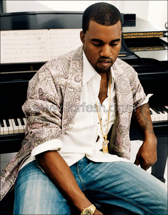 حبيبة كانيي ويست تعرض جسمها وتغوص تحت المياه  صورة رقم 6