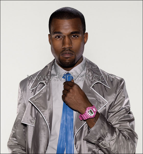 حبيبة كانيي ويست تعرض جسمها وتغوص تحت المياه  صورة رقم 8