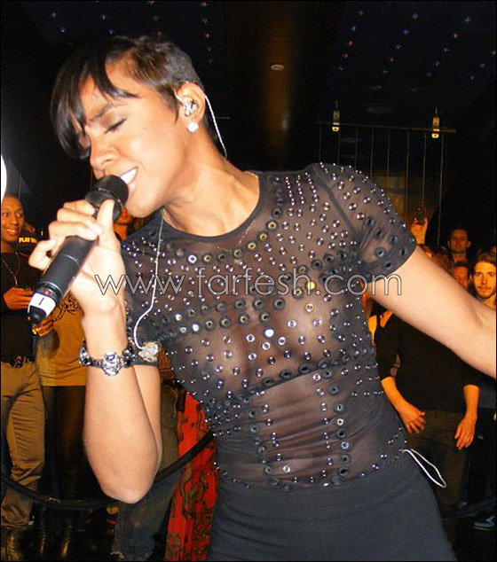 رولاند كبّرت ثديها من أجل راحتها النفسية وعرضه في الملاهي! صورة رقم 3 رولاند كبّرت ثديها من أجل راحتها النفسية وعرضه في الملاهي! صورة رقم 3