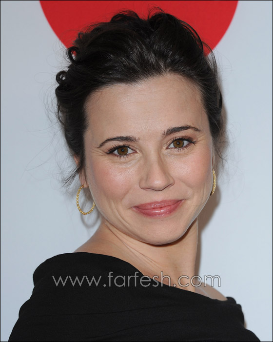 ليندا كارديليني تنجب طفلتها الاولى!  صورة رقم 4