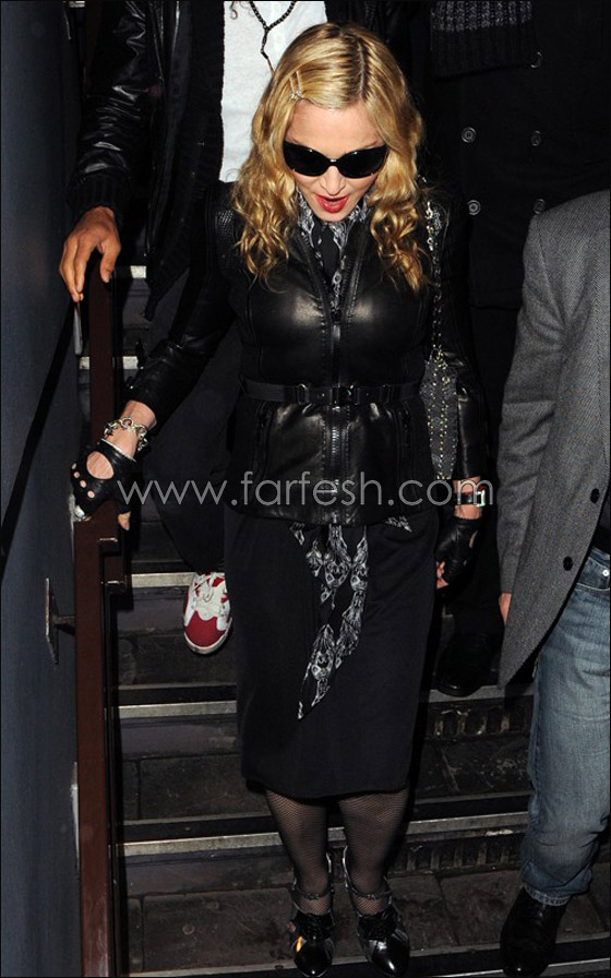 مادونا تؤدي رقصة ساخنة بحضن صديقها الجزائري! صورة رقم 5 مادونا تؤدي رقصة ساخنة بحضن صديقها الجزائري! صورة رقم 5