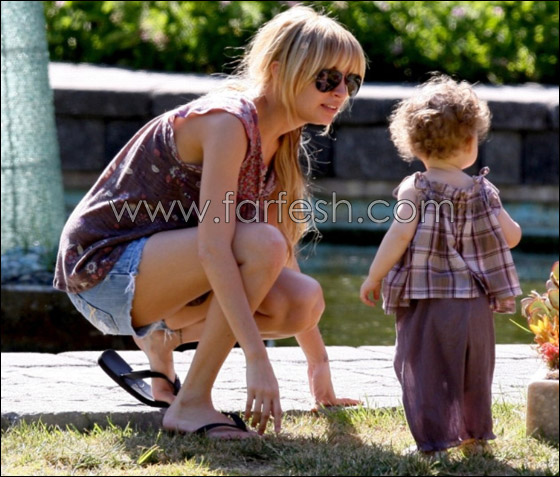 فيل ضخم يحضر حفل زفاف نيكول ريتشي!! صورة رقم 9 فيل ضخم يحضر حفل زفاف نيكول ريتشي!! صورة رقم 9