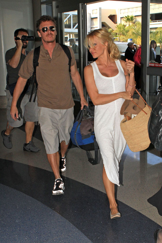  باميلا أندرسون ترغب في استخدام شهرتها من اجل ماذا؟!  صورة رقم 8