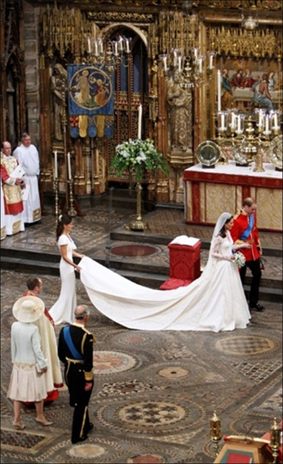 صورة لشقيقة كايت ميدلتون بملابسها الداخلية تثير الجدل!!    صورة رقم 26