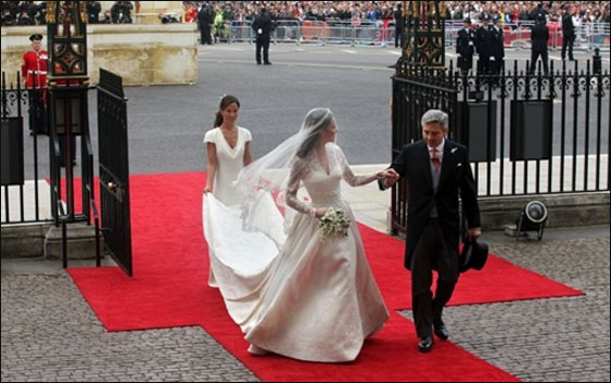 صورة لشقيقة كايت ميدلتون بملابسها الداخلية تثير الجدل!!    صورة رقم 29