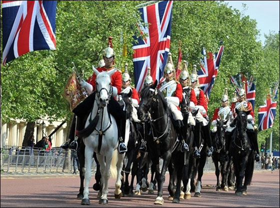 مسلسلات اون لاين ينقل لكم احدث الصور لتوافد أهم الشخصيات للزفاف الملكي  صورة رقم 49