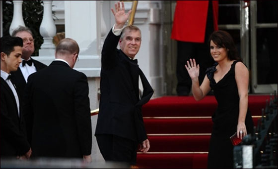 مسلسلات اون لاين ينقل لكم احدث الصور لتوافد أهم الشخصيات للزفاف الملكي  صورة رقم 27