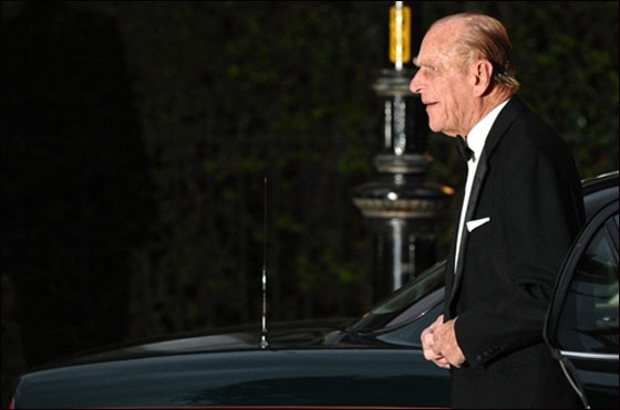 مسلسلات اون لاين ينقل لكم احدث الصور لتوافد أهم الشخصيات للزفاف الملكي  صورة رقم 12