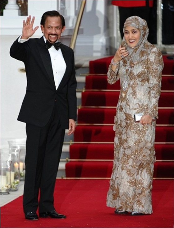 مسلسلات اون لاين ينقل لكم احدث الصور لتوافد أهم الشخصيات للزفاف الملكي  صورة رقم 22