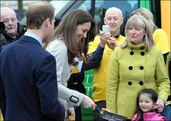 الأمير وليام وخطيبته: تبرعوا بهدايا الزفاف للصندوق الخيري! صورة رقم 2 الأمير وليام وخطيبته: تبرعوا بهدايا الزفاف للصندوق الخيري! صورة رقم 2