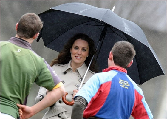 الأمير وليام وخطيبته: تبرعوا بهدايا الزفاف للصندوق الخيري! صورة رقم 3 الأمير وليام وخطيبته: تبرعوا بهدايا الزفاف للصندوق الخيري! صورة رقم 3