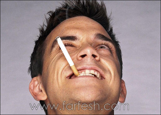 روبي ويليامز لا يستطيع السيطرة على نفسه امام كايلي وهي منزوعة! صورة رقم 5 روبي ويليامز لا يستطيع السيطرة على نفسه امام كايلي وهي منزوعة! صورة رقم 5