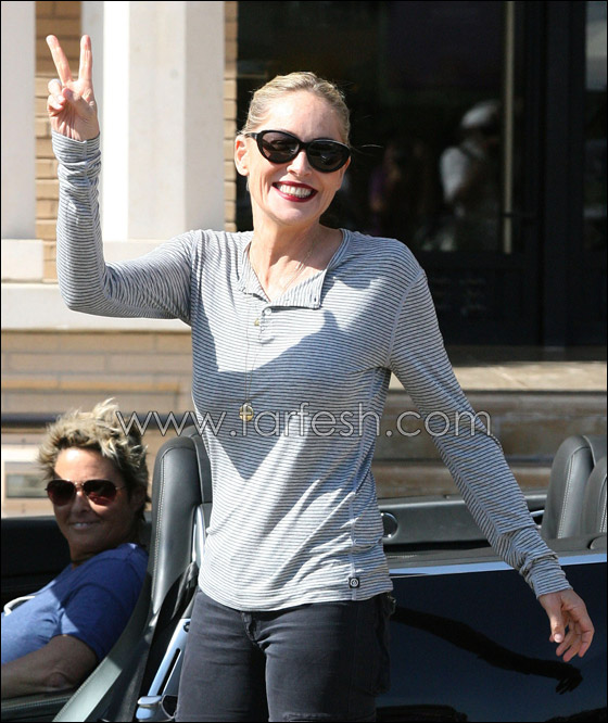 شارون مصابة بنزيف بالمخ وتخشى فقدان جمالها!  صورة رقم 9