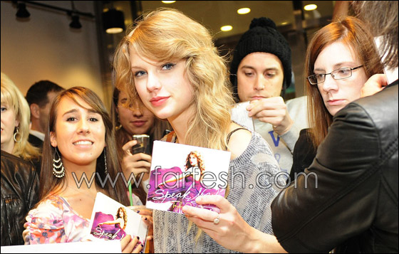 سويفت.. أكثر الفنانين إمتاعا لعام 2010! صورة رقم 2 سويفت.. أكثر الفنانين إمتاعا لعام 2010! صورة رقم 2