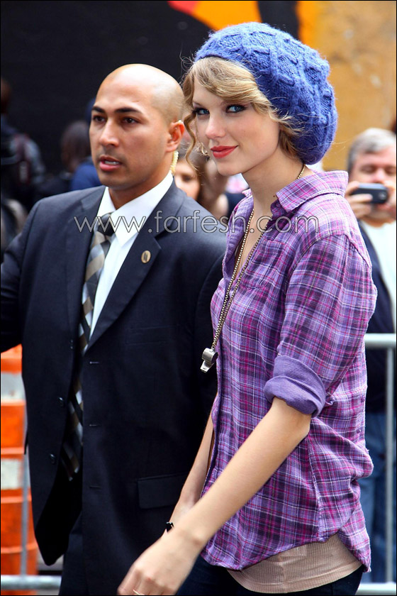 سويفت.. أكثر الفنانين إمتاعا لعام 2010! صورة رقم 35 سويفت.. أكثر الفنانين إمتاعا لعام 2010! صورة رقم 35