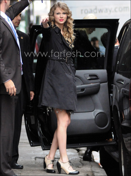 تايلور سويفت في فستان مميز يستعرض جسدها الرشيق! صورة رقم 19 تايلور سويفت في فستان مميز يستعرض جسدها الرشيق! صورة رقم 19