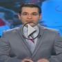 مشهد طريف.. ذبابة تزعج على الهواء مباشرة!  