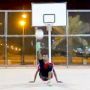 شاهدوا.. مغرد سعودي يتفنن بركله لكرة القدم 