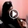  بالفيديو.. شيخ جزائري يعالج فتاة يمنية دموعها من حصى وعرقها دم