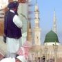 افغاني يحفظ موقعه في الصف الاول بالمسجد النبوي منذ 37 عاما