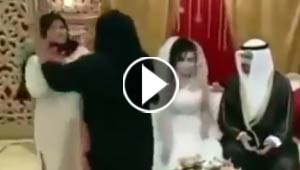 يا فرحة ما تمت.. والدتا العريس والعروس تقاتلتا خلال حفل الزفاف
