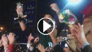 ستار اكاديمي: والد محمد شاهين يشتم الجمهور الذي استقبله بالمطار
