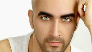 صور أردني ينافس في مسابقة عالمية على لقب اجمل عيون 
