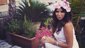 صور مي حريري: أخطأت بالانجليزية فحولت أصدقاءها إلى مثليين