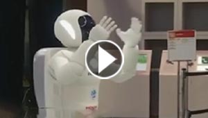 بالفيديو.. المستشارة الالمانية تحل ضيفة مكرمة على روبوت ذكي