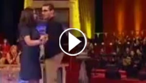 فيديو نادر: احمد حلمي يرقص مع زوجته منى زكي على اغنية هشام عباس (وحداني) 