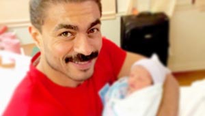 صورة ابنة خالد سليم الثانية والجمهور يتساءل عن سر الشارب