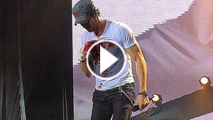 اصابة النجم انريكي ايغلسياس بجروح في يده من طائرة بدون طيار