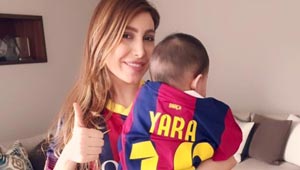صور يارا وطفلتها تحتفلان بتتويج برشلونة في دوري ابطال أوروبا