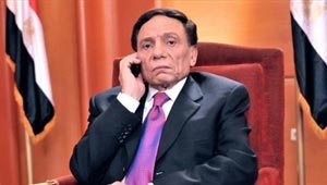 اتهام عادل امام بالسرقة ودعوى لوقف مسلسل (أستاذ ورئيس قسم)