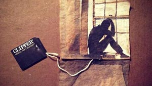 تجربة رائدة.. اكياس الشاي تتحول الى لوحات فنية فاتنة بعدد ايام السنة!!