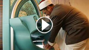 فيديو طريف.. هكذا يقوم مسلمو ماليزيا بالتوضؤ