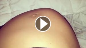 حركات جنين عارضة ازياء شهيرة تدهش متابعيها.. انضم اليهم