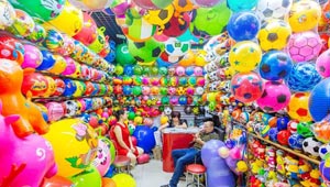 ما الذي يميز اكبر سوق للسلع الصغيرة في العالم؟